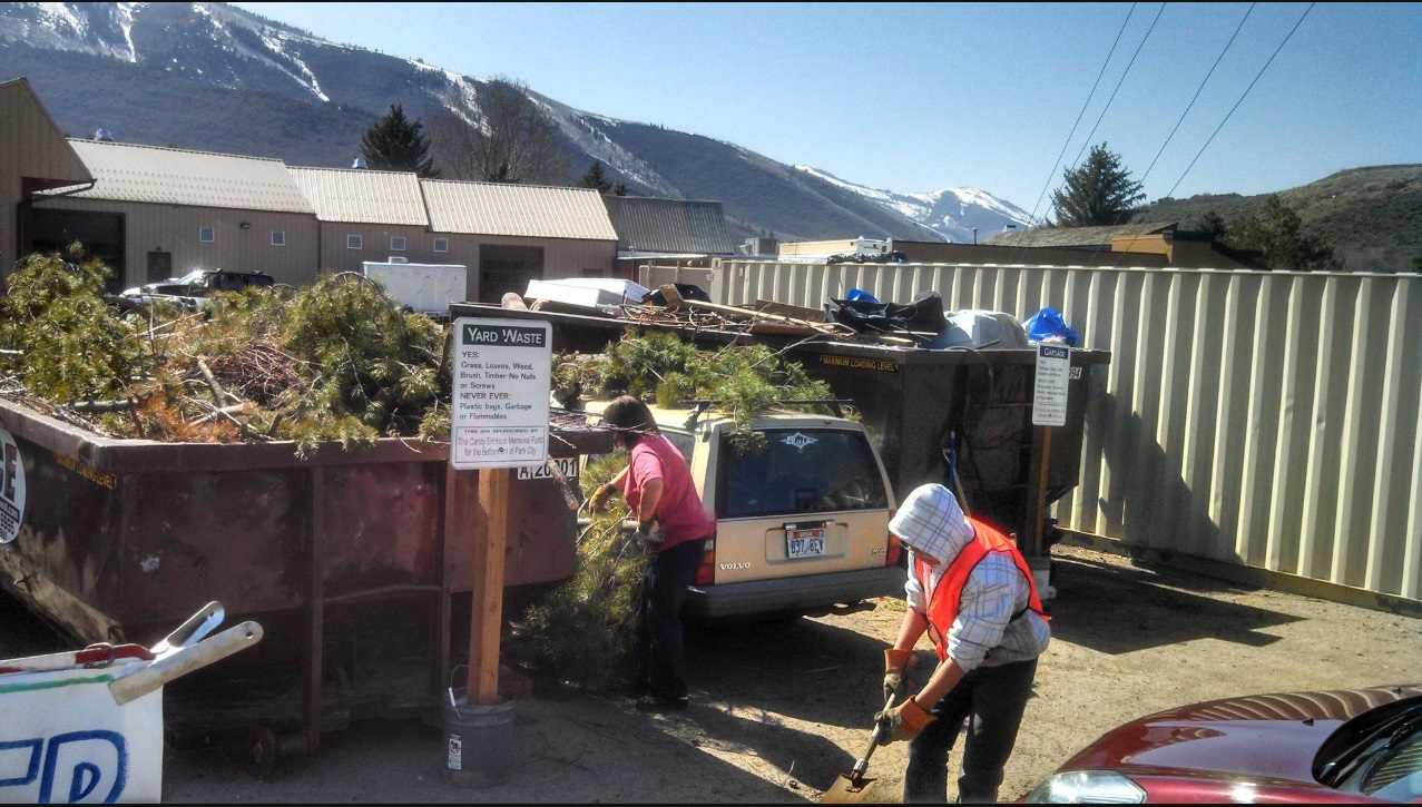 Yard Waste Dumpster Services-Colorado Dumpster Services of Greeley